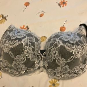 Victoria Secret body by Victoria bra